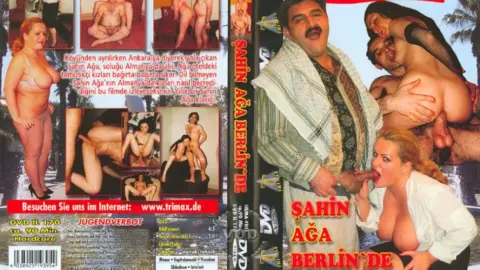 Sevgilim Diye Getirdiği Kızın Siki Çıkınca İcabına Olgun Teyze Bakıyor